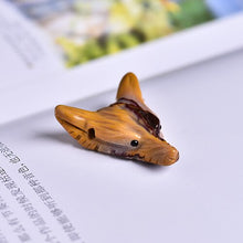 Load image into Gallery viewer, 1pcs Fashion Natural Crystal Carved Wolf Head Pendant Rose Quartz Fluorite Amethyst Natural Mineral Pendant Jewelry DIY Gift
